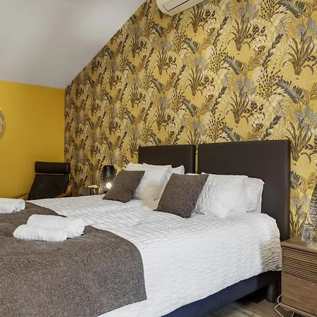 Hotell La Pepite Piscine, Massage Et 5*